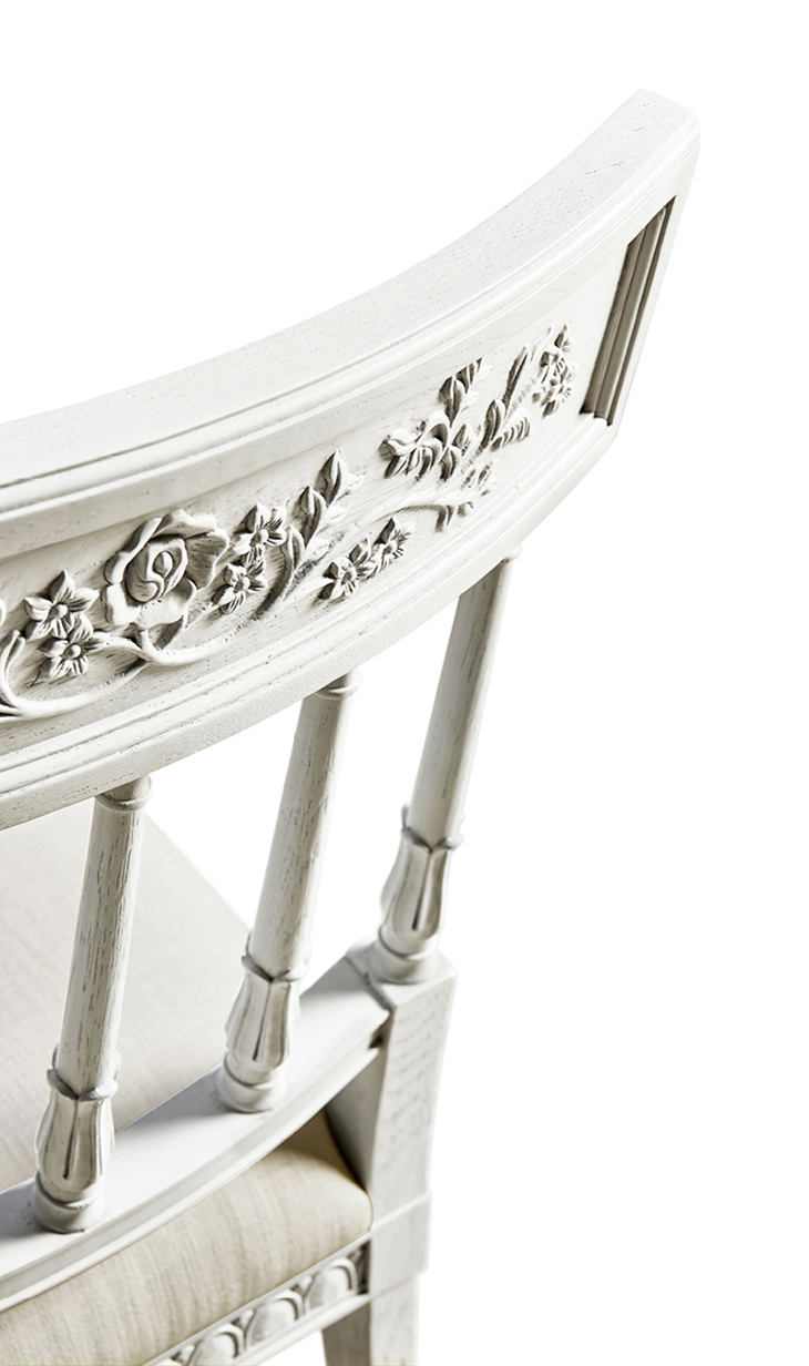 ALTOCUMULUS: AN ELEGANT TAKE ON THE CLASSIC CHAIR! (2)