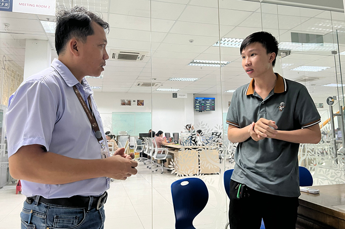 TINH THẦN NHÂN VĂN: QUYÊN GÓP CHI PHÍ PHẪU THUẬT CHO CON TRAI ANH ĐỨC (3)