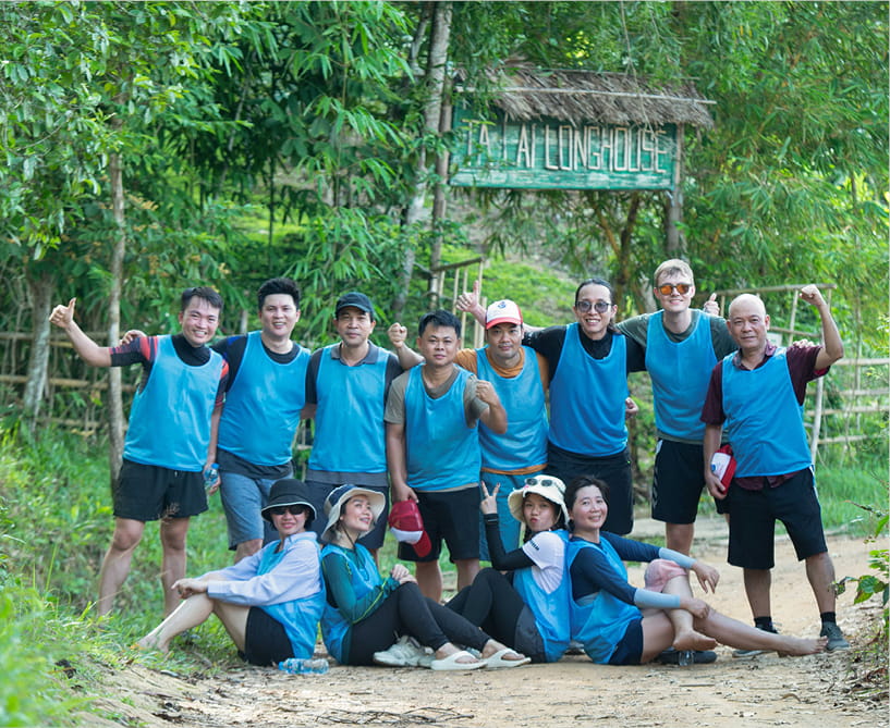 CHƯƠNG TRÌNH HỌP CẤP QUẢN LÍ QUÝ 3 NĂM 2025: “OWNERSHIP MAKES ACHIEVEMENT COLLABORATION MAKES EXCELLENCE ” TẠI TÀ LÀI (19)