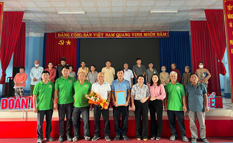 V.F.R CHUNG TAY MANG TẾT ẤM ĐẾN NHỮNG HOÀN CẢNH KHÓ KHĂN (9)