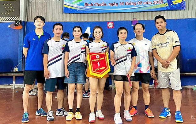 CLB CẦU LÔNG V.F.R. GIÀNH HUY CHƯƠNG ĐỒNG TẠI ĐẠI HỘI TDTT PHƯỜNG BÌNH CHUẨN