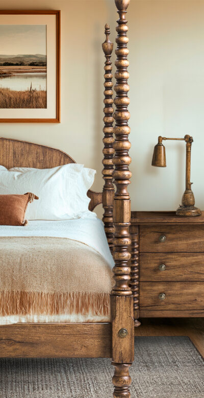 Curved timber table edge