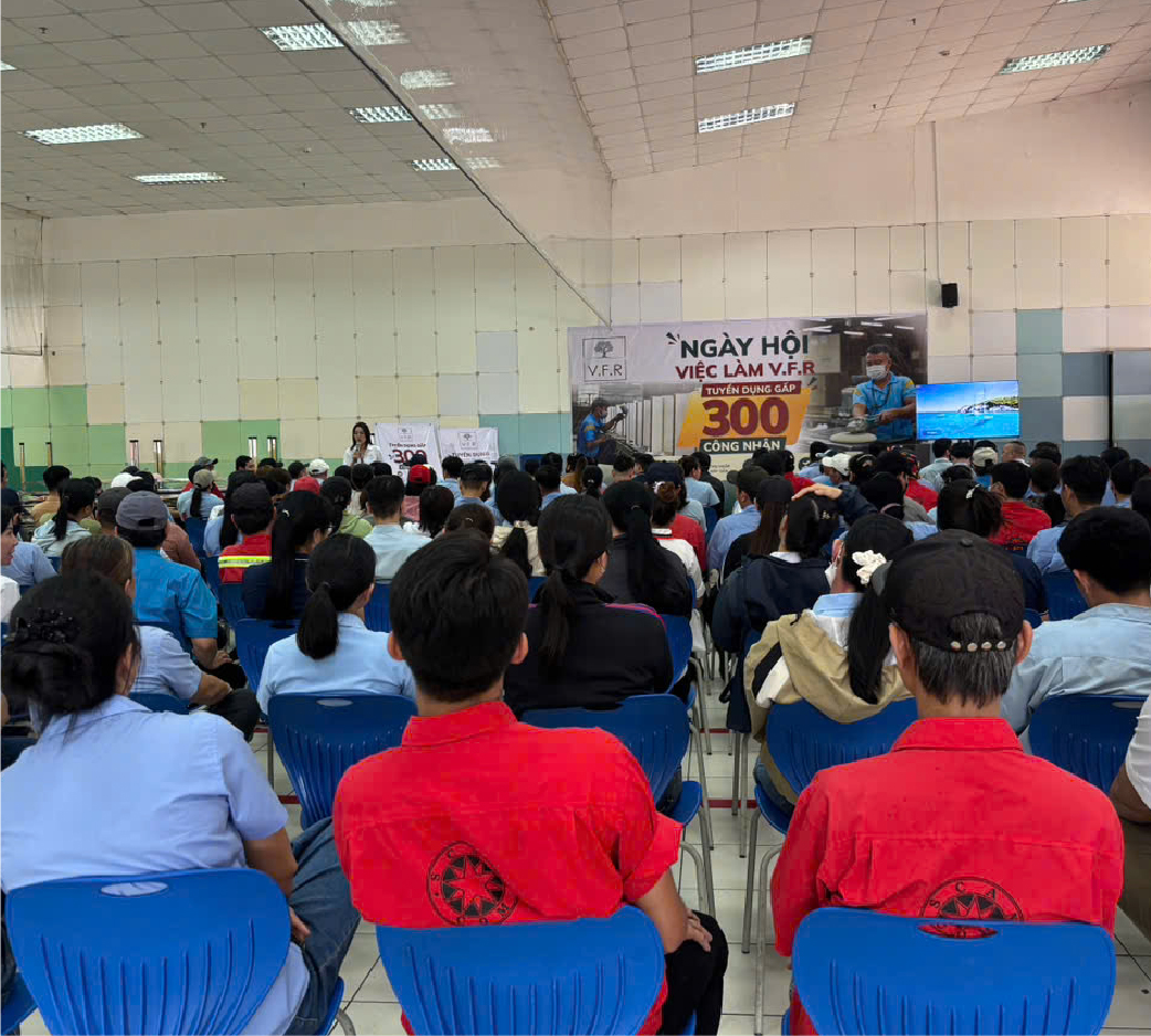 V.F.R CHÀO ĐÓN CÔNG NHÂN SCANCOM THAM QUAN VÀ TÌM HIỂU CƠ HỘI VIỆC LÀM (11)