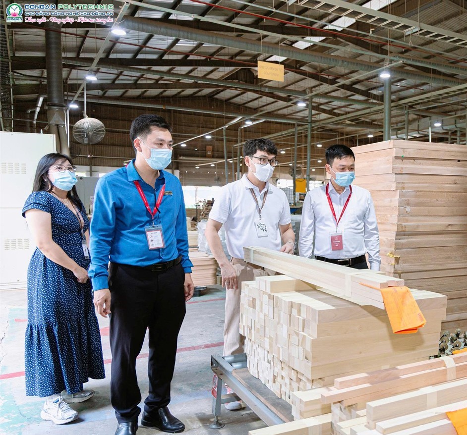 V.F.R ĐÓN TIẾP TRƯỜNG CAO ĐẲNG CÔNG NGHỆ CAO  ĐỒNG AN (3)