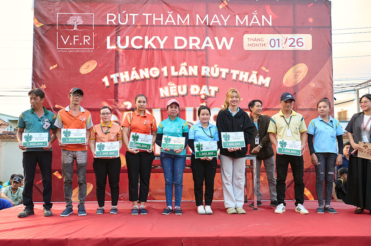 NIỀM VUI ĐẦU NĂM TẠI V.F.R: QUAY SỐ MAY MẮN DÀNH CHO CÔNG NHÂN VÀ NHÂN VIÊN (33)