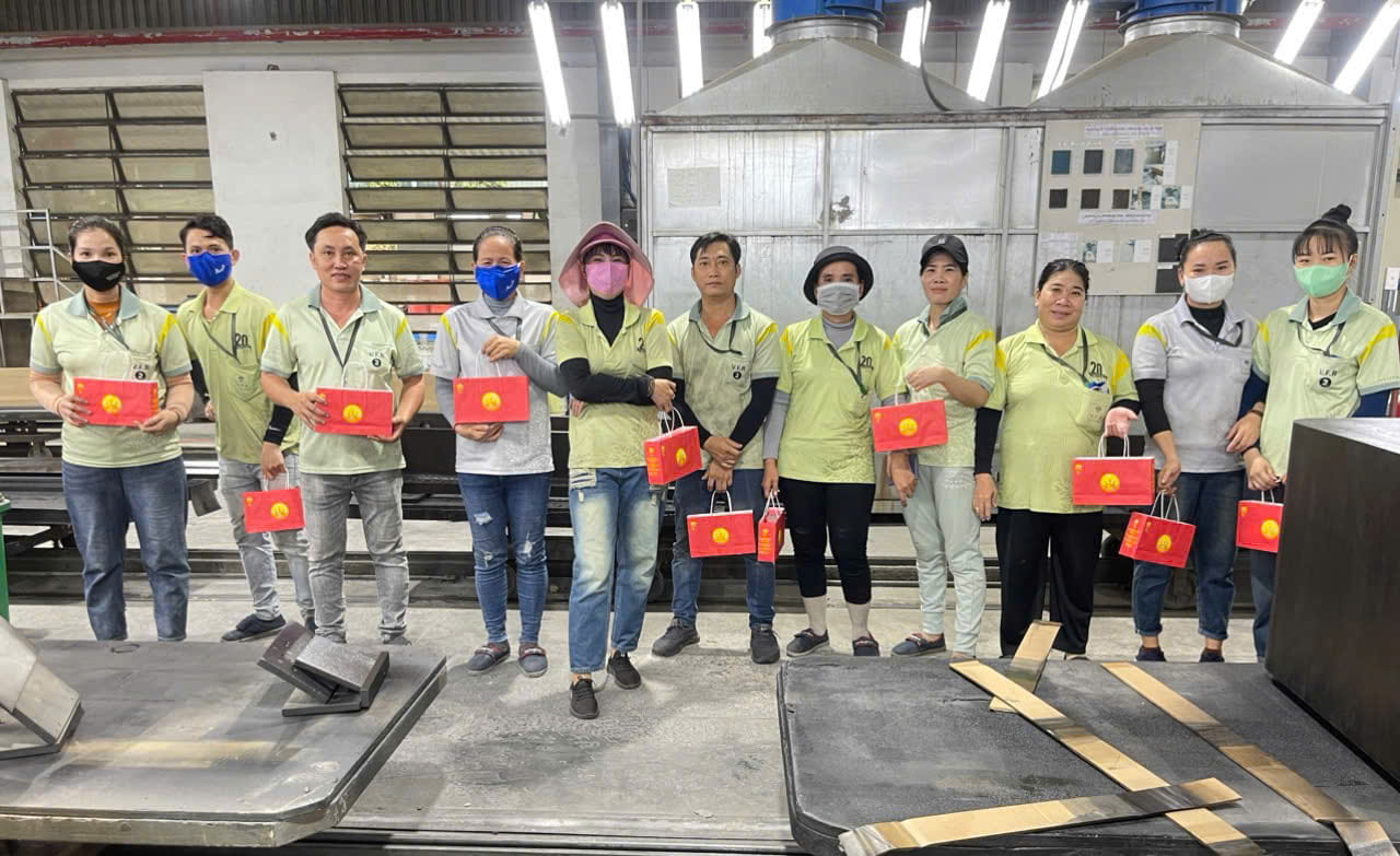 CÔNG TY VFR TRAO TẶNG 2.500 PHẦN QUÀ TRUNG THU CHO CÔNG NHÂN, NGƯỜI LAO ĐỘNG (15)