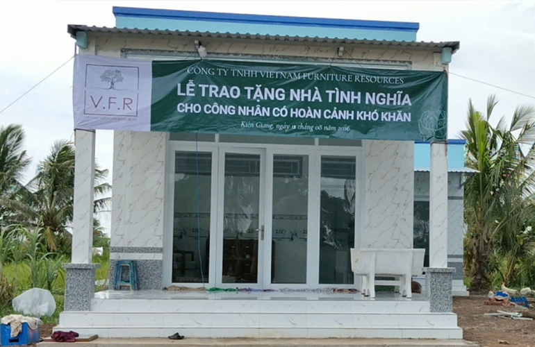 TỪ MẤT MÁT ĐẾN MÁI ẤM MỚI – V.F.R ĐỒNG HÀNH CÙNG NGƯỜI LAO ĐỘNG SAU SỰ CỐ HỎA HOẠN (3)